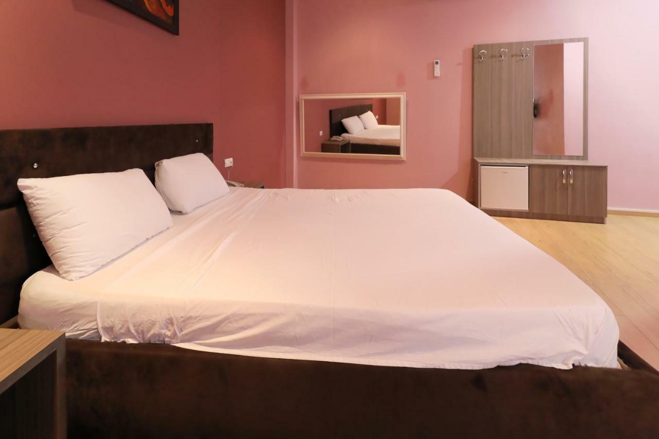 Hotel Gjuta Tiran Dış mekan fotoğraf