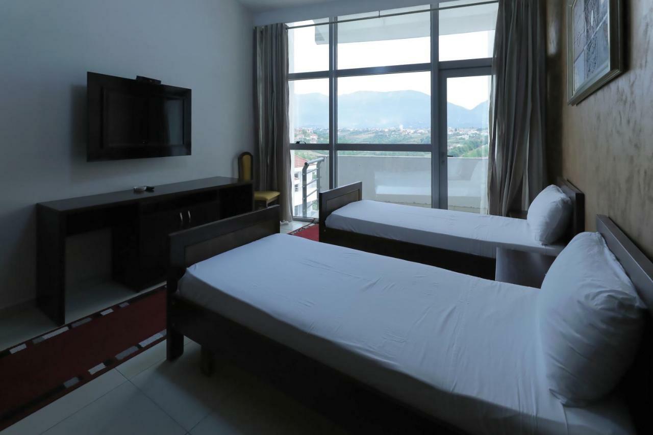 Hotel Gjuta Tiran Dış mekan fotoğraf