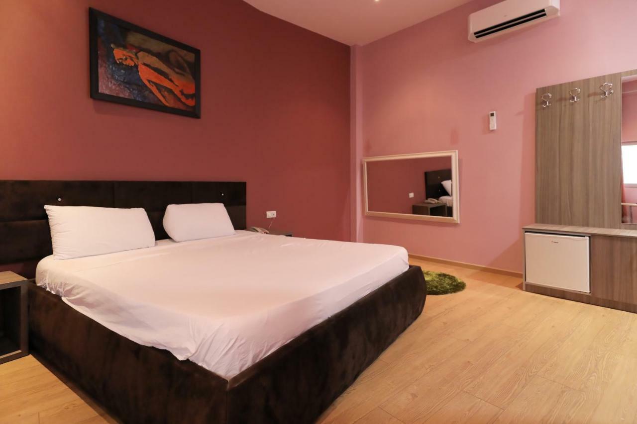 Hotel Gjuta Tiran Dış mekan fotoğraf