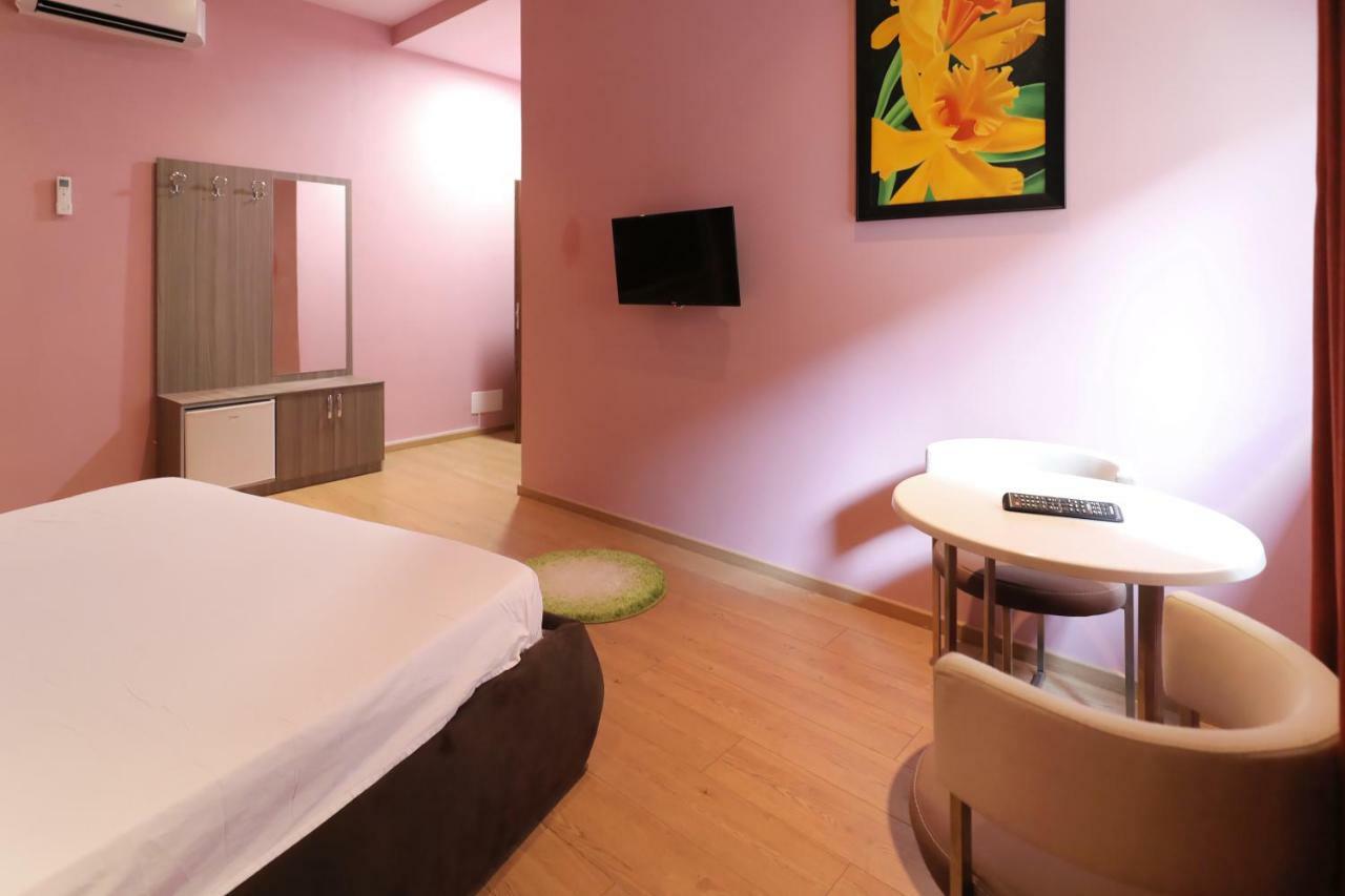 Hotel Gjuta Tiran Dış mekan fotoğraf